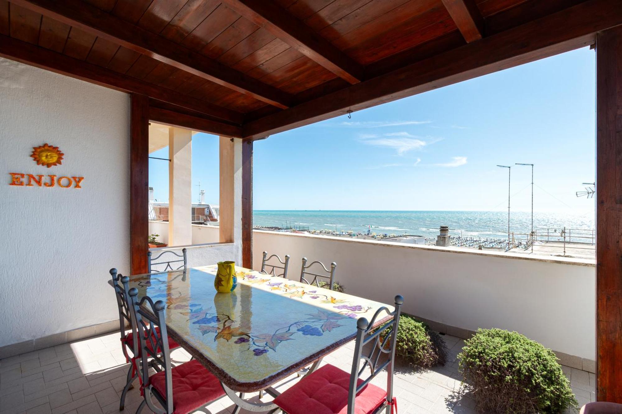 Attico Fronte Mare *